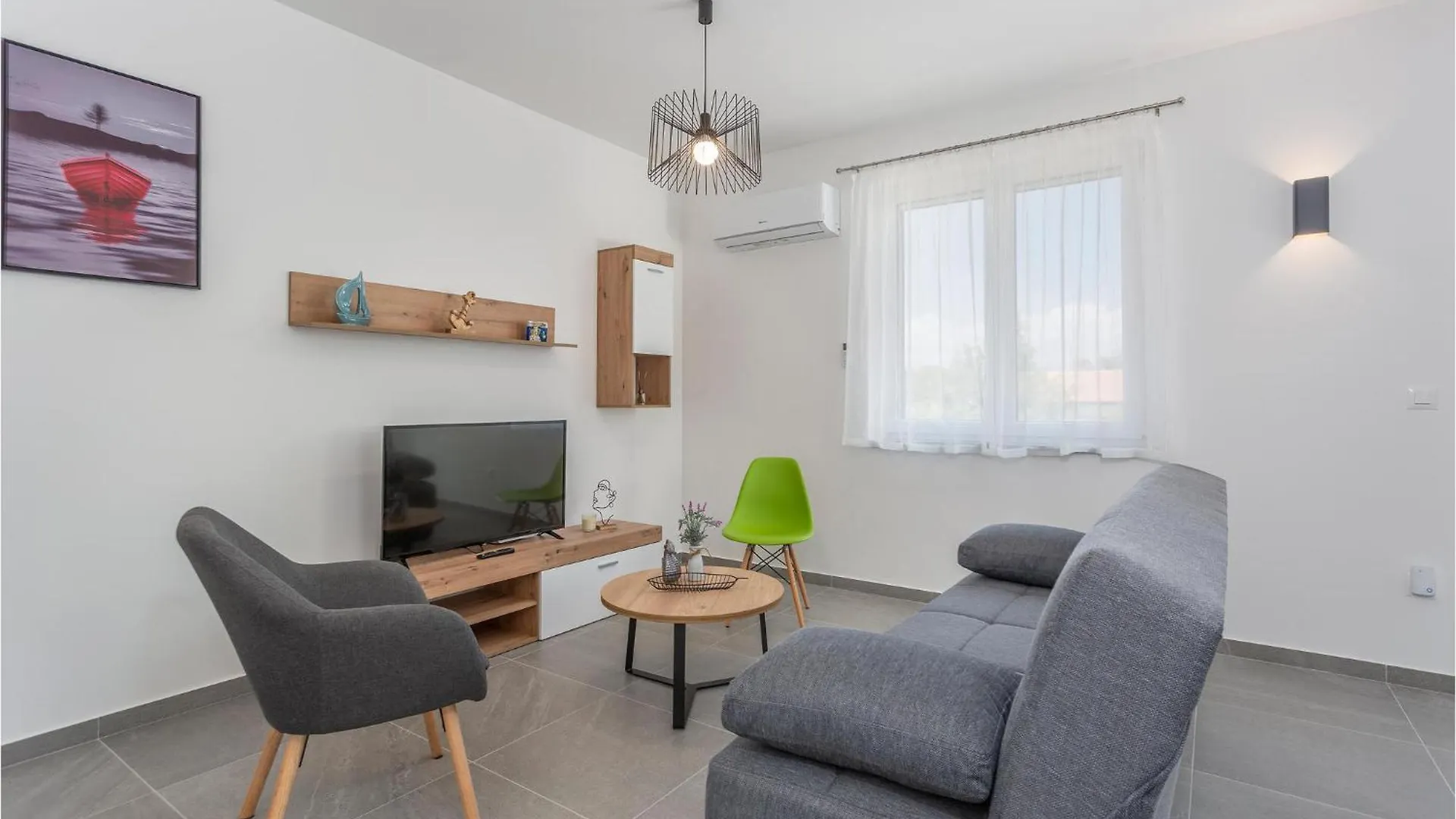 2 Bedroom Beautiful Apartment In فربنيك كرواتيا
