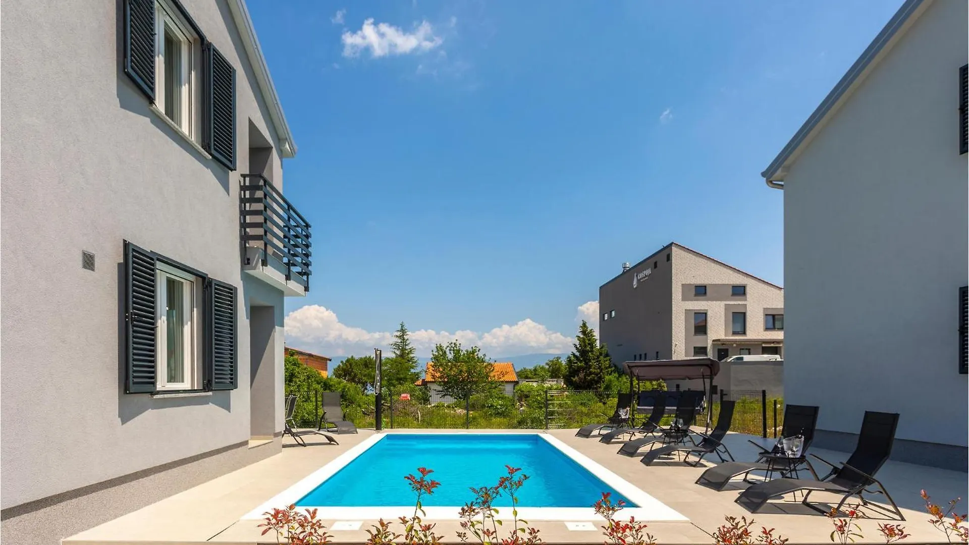 2 Bedroom Beautiful Apartment In Vrbnik Croatia